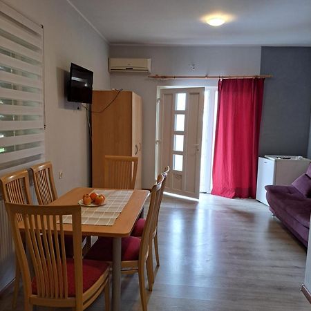 Sobe Apartmani Svitlana Sukosan Luaran gambar
